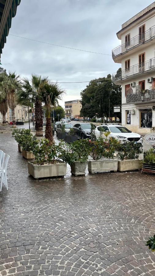 Вилла Casa Vacanze Antico Cortile Delle Palme Villagrazia Di Carini Экстерьер фото