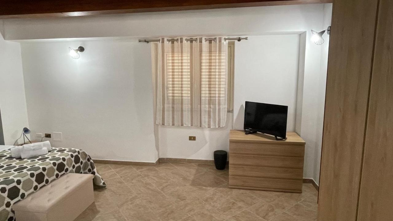 Вилла Casa Vacanze Antico Cortile Delle Palme Villagrazia Di Carini Экстерьер фото