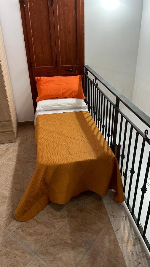 Вилла Casa Vacanze Antico Cortile Delle Palme Villagrazia Di Carini Экстерьер фото